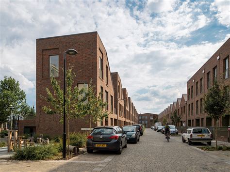 Dujardin Mews Maccreanor Lavington
