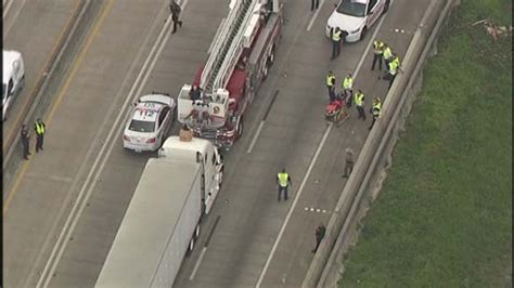 Naked Woman Shuts Down Highway 290 ABC7 Chicago