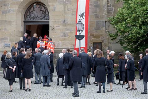 Beerdigung von Kraft Fürst zu Hohenlohe Oehringen STIMME de