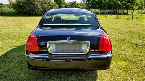 2003 Lincoln Town Car Cartier G63 Indy 2020