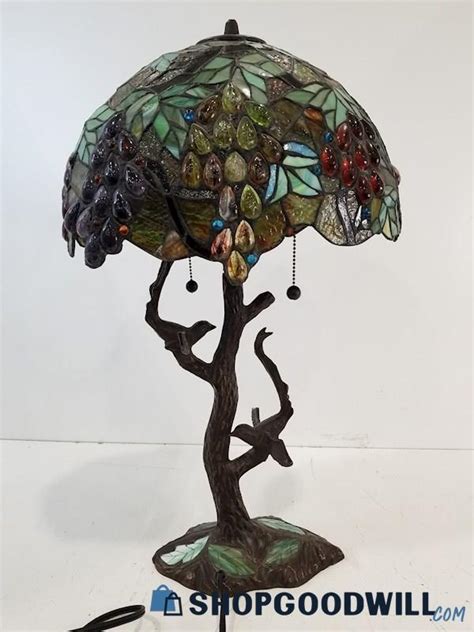 Stained Glass Tree Lamp W Bird Décor Appears Tiffany Style Pwrs On