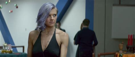 Naked Eliza Coupe In Future Man