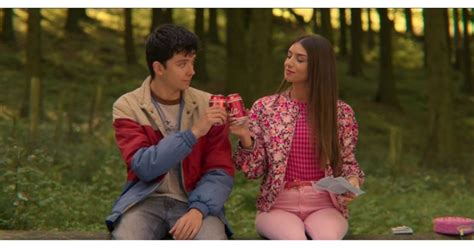 Xem phim Sex Education tôi mất ngủ cả tuần vì thấy QUÁ CHÂN THẬT đến mức tôi quyết định làm