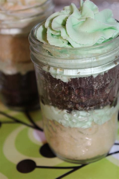 Mason Jar Cupcakes So Fun I Made These For Krista S Wedding Mason Jar Baking Mason Jar