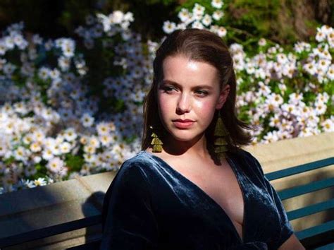 10 Hot Sexy Devon Hales Bikini Pics