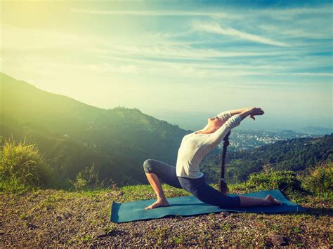 Download Yoga Pictures | Wallpapers.com 