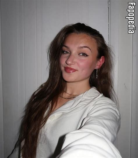 Skye Upshall Nude Leaks Photo Fapopedia