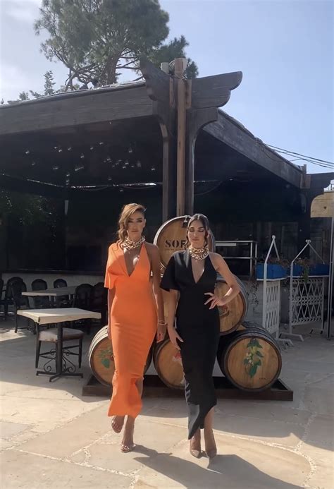 Sassy Vibe Jet Set Babe Fashion Look Slaylebrity