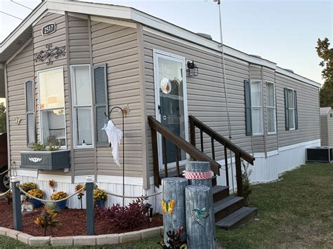 Seasonal Getaway Awaits! - Crystal Lake Village