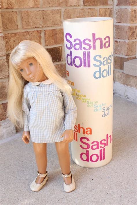 Rare Vintage Gingham Blonde Sasha Doll Star Pupils Tube Trendon England