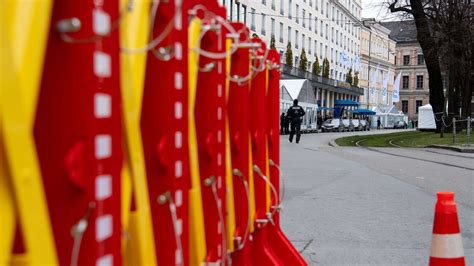 Münchner Sicherheitskonferenz 2023 Infos zu Kontrollen ÖPNV und Demos