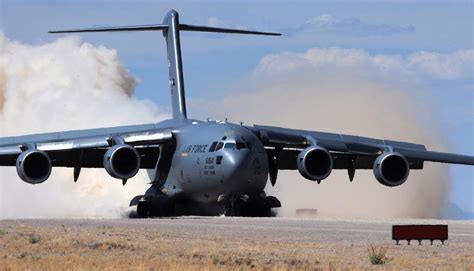 C 17 Globemaster Iii Usaf Cargo Aircraft Us Military Aircraft Picture