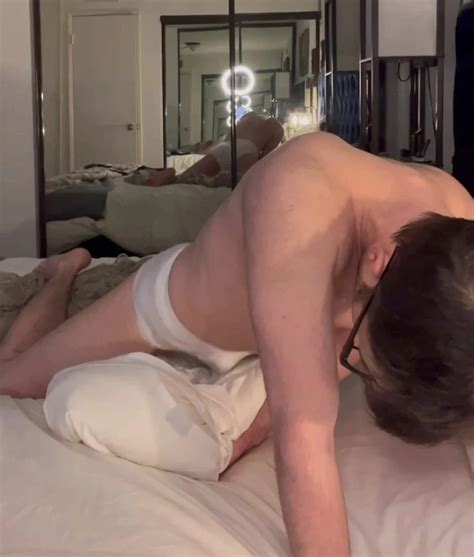 Pillow Humping Nerd Gay Twink Twink Porn Feat Zach Xhamster
