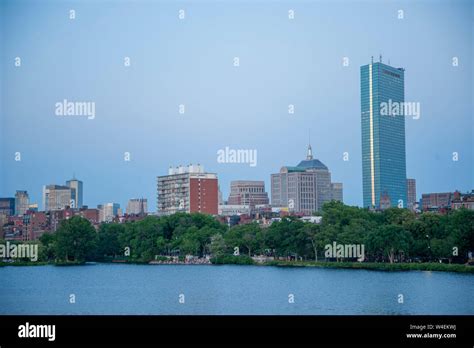 Hatch Shell Boston Hi Res Stock Photography And Images Alamy