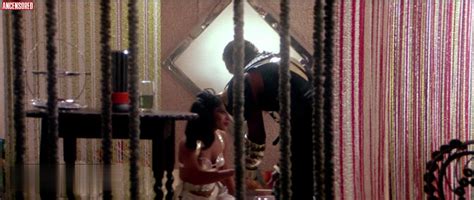 Naked Iris Peynado In Warriors Of The Wasteland