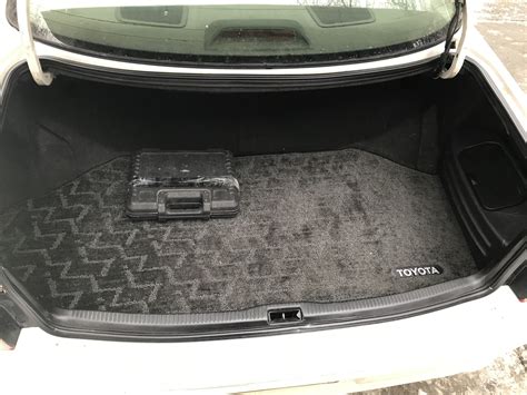 Ковер. Багажник закончен. — Toyota Mark II (100), 2 л, 1999 года ...