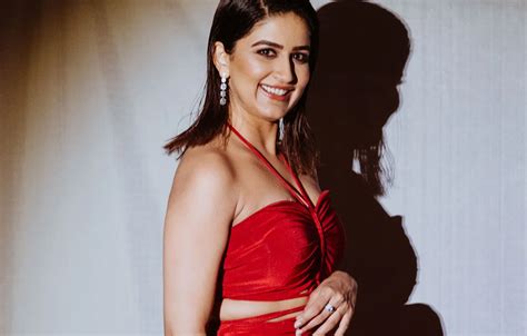 Wallpaper Girl Hot Sexy Fashion Eyes Smile Beautiful Figure For Mobile And Desktop