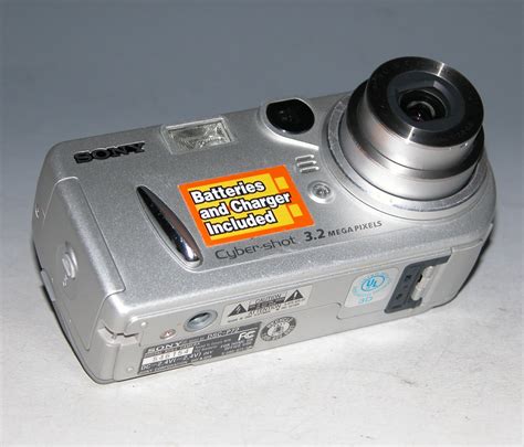 Sony Cyber-shot DSC-P72 3.2MP Digital Camera #6154