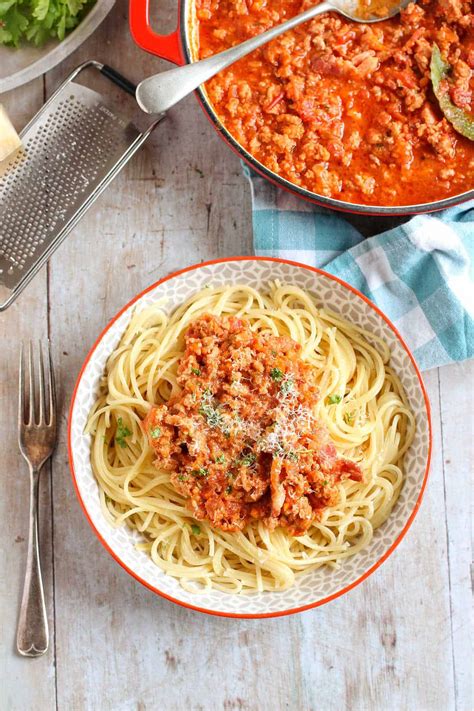 Easy Pork Bolognese Recipe - Effortless Foodie