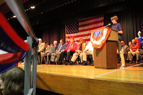 Maple Point Middle School Honors Local Veterans - LevittownNow.com