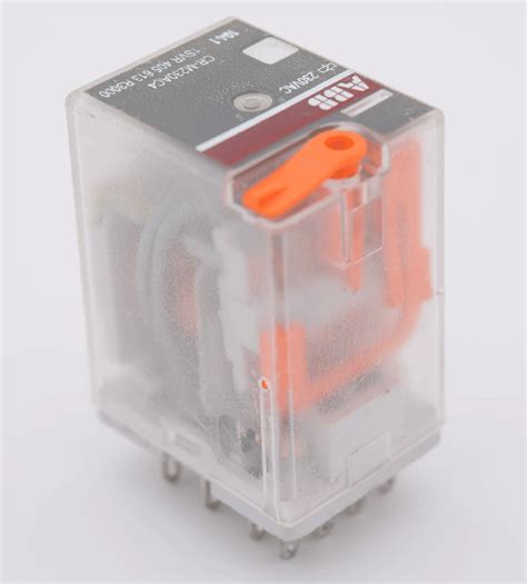 Разные :: Электромагнитные реле :: Реле CR-M230AC4 230VAC 6A