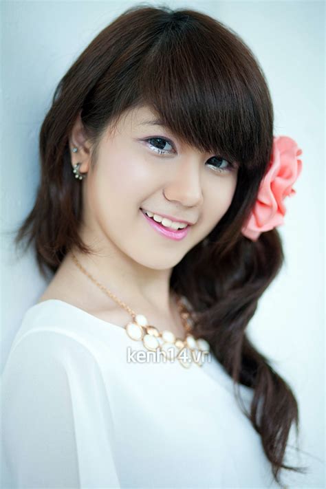 Những hot girl có hoàn cảnh gia đình đặc biệt