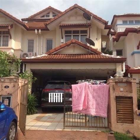 Freehold Double Storey Terrace Intermediate Taman Bukit Subang U16