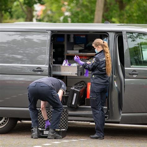 Politie Onderzoekt Mogelijke Ontvoering IJmuiden Vrouw Met Geweld In