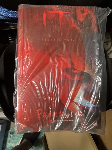 FIGURINE HOT TOYS HT échelle 1 6 MMS555 Pennywise Body Tenues Mains Figurine De Collection Neuf