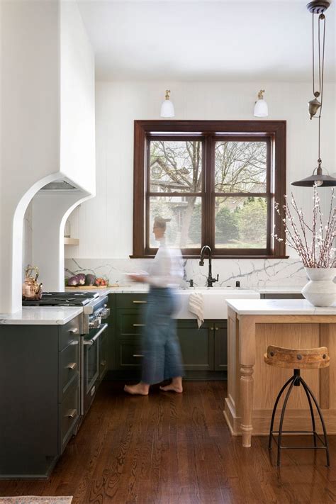 Salary Guide: Average Earnings at Hammel Green and Abrahamson 24