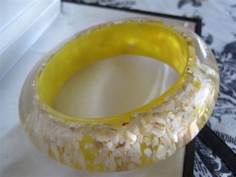 Lucite Confetti Bangle Vintage Bracelet Etsy Vintage Bracelets