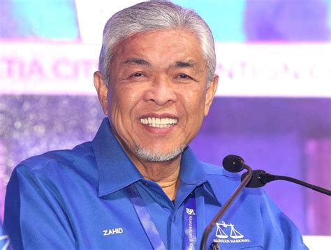 Barisan will support Anwar in confidence vote, says Zahid - Asia News ...