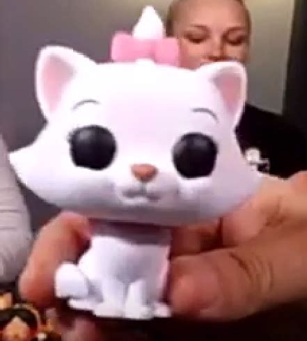 New Hot Topic Exclusive Flocked Marie From Aristocats R Funkopop