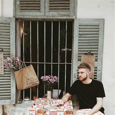 Qu N Cafe Theo Phong C Ch Ng Y B C C Hot S I G N