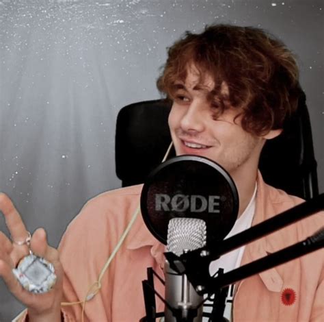 wilbur soot ᝰ Hot british men Wilbur Favorite person