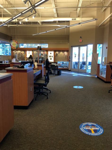 HENRY FORD OPTIMEYES - Updated July 2025 - 43 Reviews - 22395 Eureka Rd ...