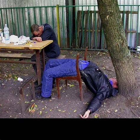 Создать мем "алкаши на лавке, пьяница, алкоголик" - Картинки - Meme ...