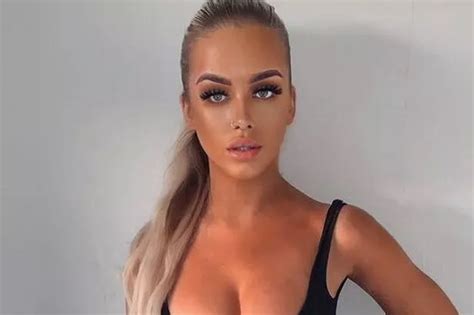 Woman Completely Mortified As Handyman Spots Sex Toy Stuck On Bathroom Wall Mirror Online