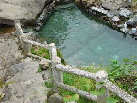 Fukiage Roten Hot Spring Kamifurano Tokachidake Tourist Association Officila Travel Guide
