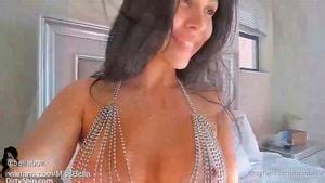 Watch Esrhutjehewg Missbella Bellabrookz Lesbian Porn Spankbang