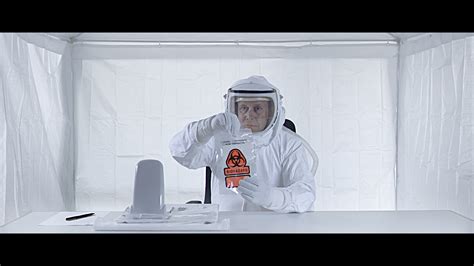 'The Visit' Explores What Would Actually Happen If Aliens Came To Earth