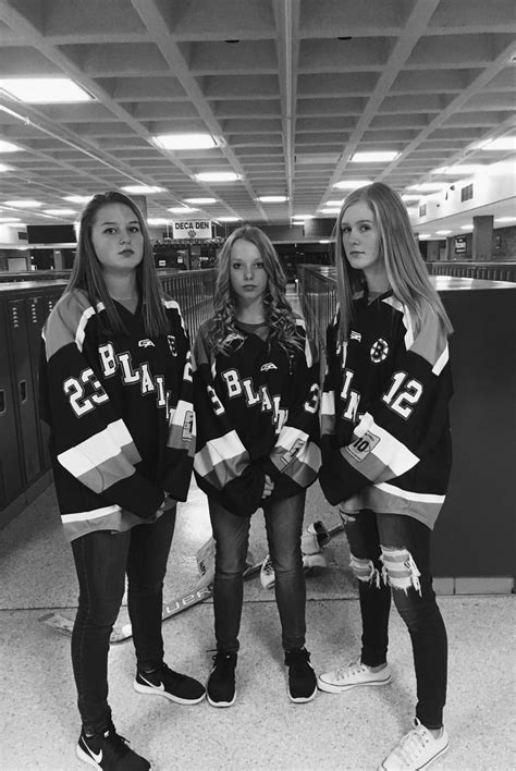 Pin By Annie Rausch On Hockey Style Hockey Girls Hockey Outfits Ice Hockey