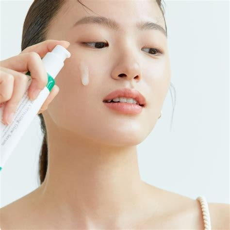 Axis-y dark spot correcting glow serum 50ml - 8809634610034