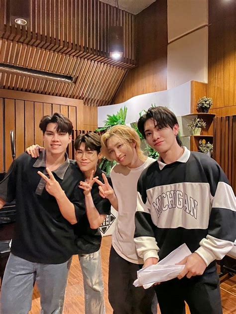 Pin By Wanda Ivette Hernandez Colon On Fort Peat Gmmtv Actors Cute Gay Couples Romantic