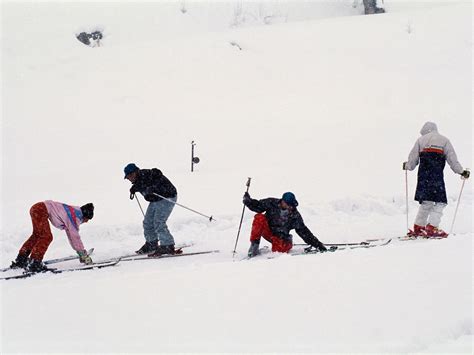 Best Ski Resorts In India - Kunsanal