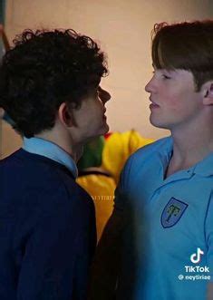 Pin By Aila Avalos On Heart Stopper In Cute Gay Couples Cute Gay Alice Book