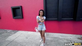 Yumi Sin Is Getting Picked Up On The Street Porn Movies Movs