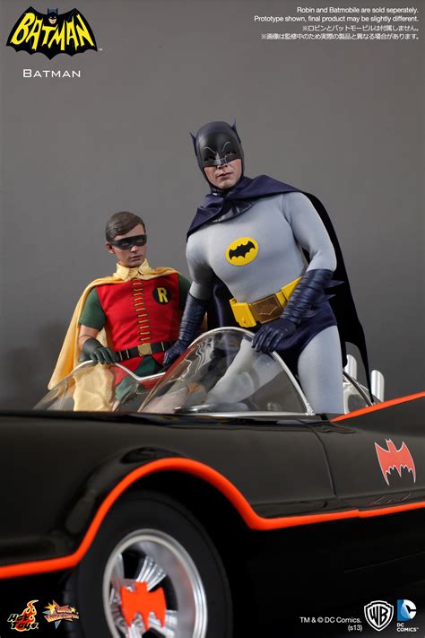 Hot Toys Th Scale Batman And Robin Hd Images The Toyark News