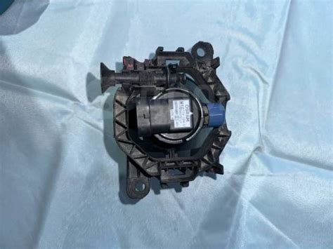 Купить Фара противотуманная Renault Sandero 2021 261500097R 5S H4M ...