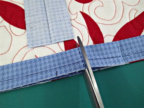 Easy Trick To Perfectly Join Quilt Binding So Sew Easy Quilt Binding Tutorial Sewing